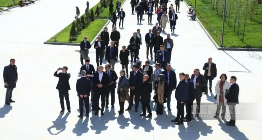 Diplomatik korpus nümayəndələri Qarabağ Universitetində olub