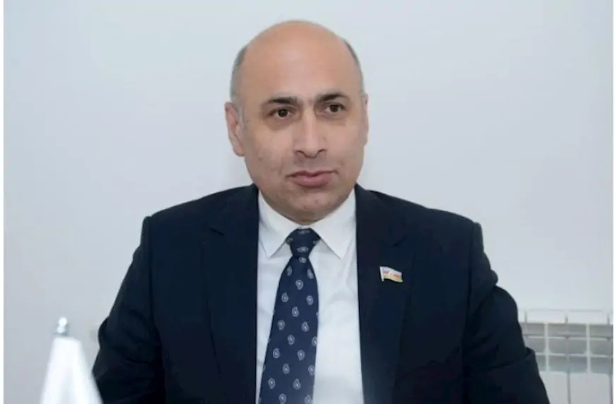 Azər Badamov Moskva aeroportunda saxlanılıb, deport edilir