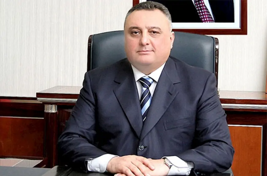 Eldar Mahmudov şəxsiyyət vəsiqəsi ala bilmir