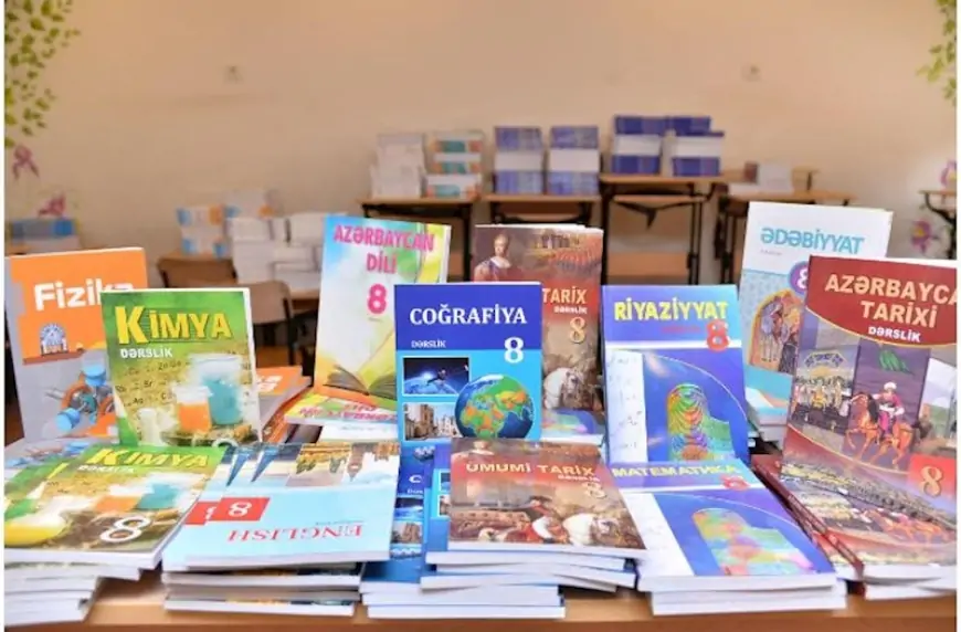 Orta məktəb dərsliklərini çap edəcək 5 şirkət – 4-ü eyni ildə yaradılıb